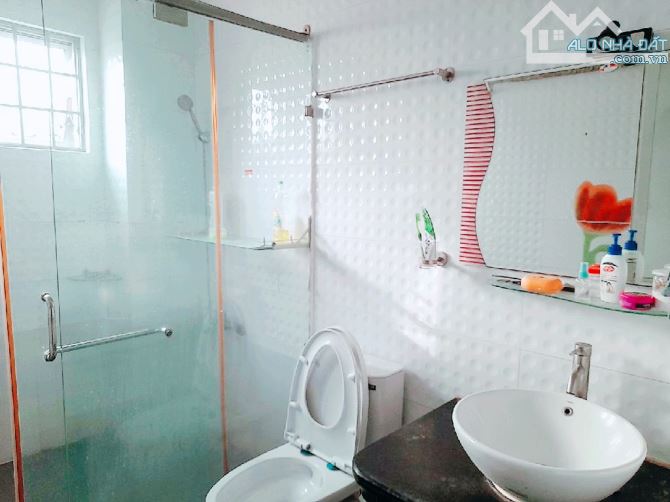 BÁN NHÀ SÁT MẶT TIỀN PHẠM VĂN CHÍ HẺM XE HƠI THÔNG 5TẦNG 120M2 NỞ HẬU GIÁ 10.X TỶ - 2