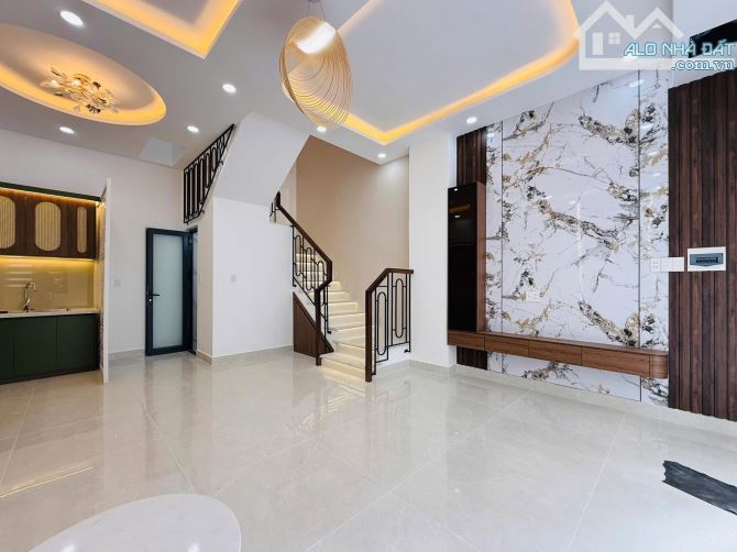SIÊU PHẨM FULL NỘI THẤT - NGANG 5.3M - 4 TẦNG - HƠN 5 TỶ - 2