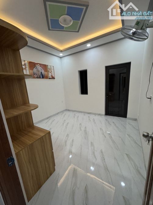 Siêu phẩm nhà mới Khu Tên Lửa,DTSD 209m2 6PN,Giá chỉ 8.x Tỷ,Giáp Q6,mặt tiền kinh doanh - 2