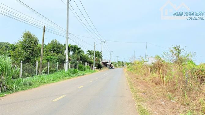Long Tân- Long Đất- BRVT  DT: 474m2-100m thổ cư ( 7x70) Mặt tiền đường Long Tân- Láng Dài - 2