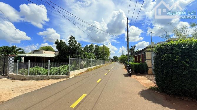 🏡 BÁN NHÀ THỊ TRẤN ĐẤT ĐỎ – GIÁ TỐT CHỈ 1 TỶ 290 TRIỆU 📍 Vị trí: Thị trấn Đất Đỏ - 2