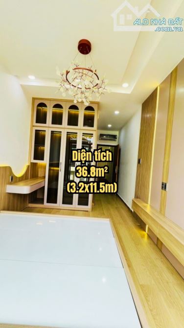 🏠 BÁN NHÀ CMT8, P.11, Q.3 - THANG MÁY, NỞ HẬU - 8.X TỶ. - 2