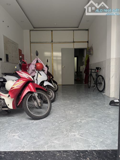 💥 GẤP 9,x TỶ: Tòa Căn hộ 5 Tầng Đỗ Quang, sát Nguyễn Văn Linh, Dòng tiền 520 triệu - 2