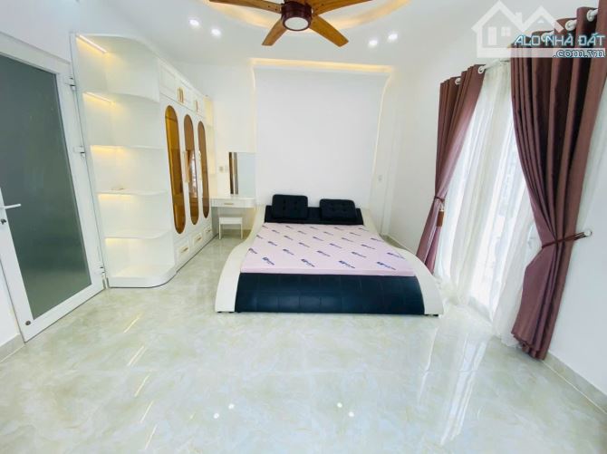 Bán Villa siêu đẹp nhà bè mà  giá như nhà phố , kiếm không có căn nào trong hẻm 2266. - 2