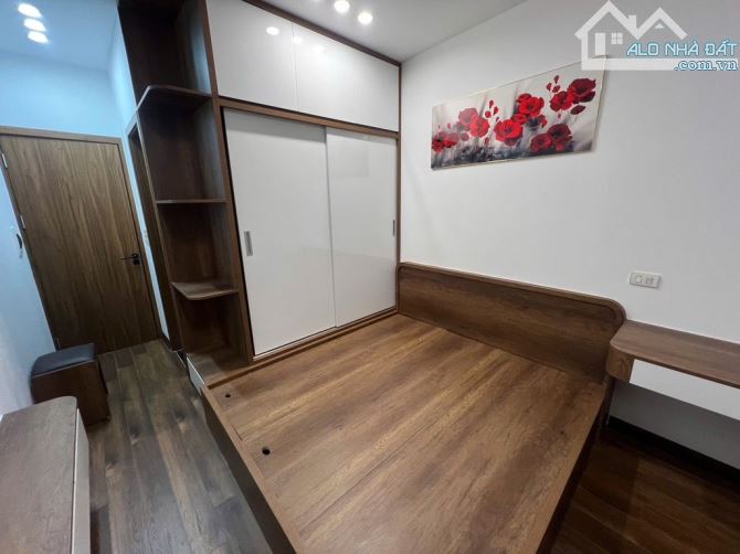 Nhà đẹp 5 tầng TT Đống Đa, 30m², hiếm trong phân khúc dưới 7 tỷ, full nội thất, vài bước r - 2