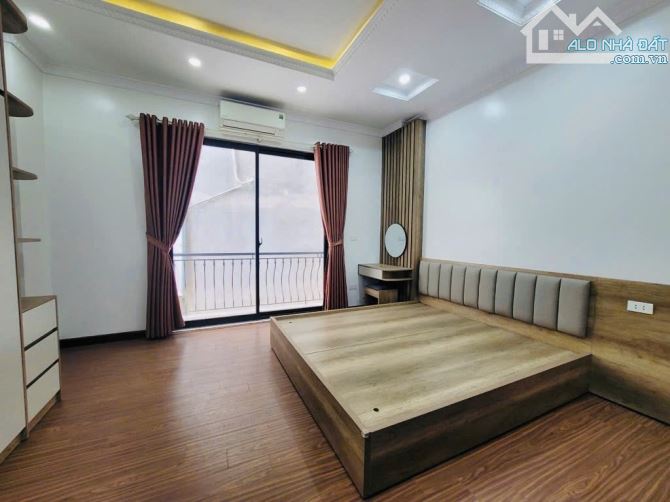 Bán nhà  TRƯƠNG ĐỊNH, 41M2, 6.1 TỶ, HIỆN ĐẠI LỘNG LẪY, THOÁNG SÁNG, GẦN PHỐ NHỘN NHỊP. - 2