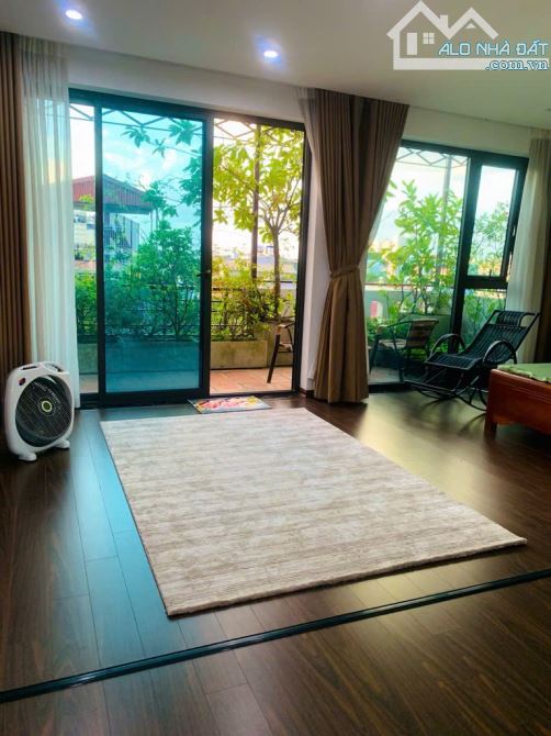 Bán gấp Biệt Thự 7 tầng 3 mặt thoáng, DT 168m, MT 9m giá 35 tỷ tại Ngọc Thuỵ - 2