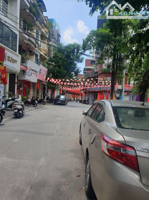 Bán Nhà Phạm Văn Đồng 50m,  6 Tầng , Thang Máy , Ngõ Rộng Thoáng , Ô Tô Đỗ , Sát Phố - 2