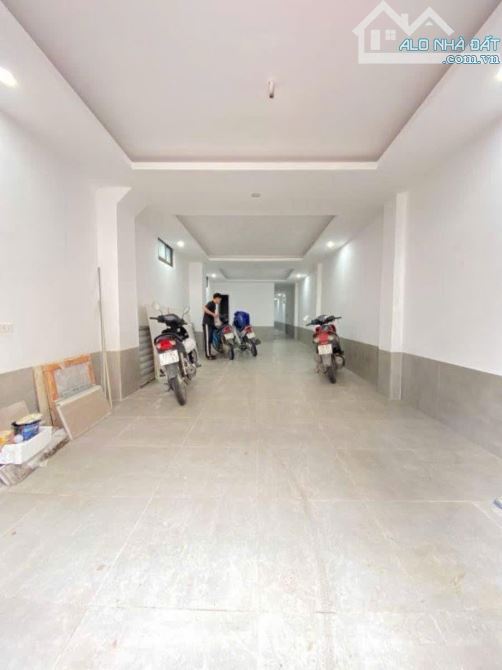 BÁN GẤP! CCMN Phan Chu Trinh Hà Đông 115m2x7T, MT 4.5 m, Mặt Phố, Thang Máy, DT 1.8 tỷ/năm - 2