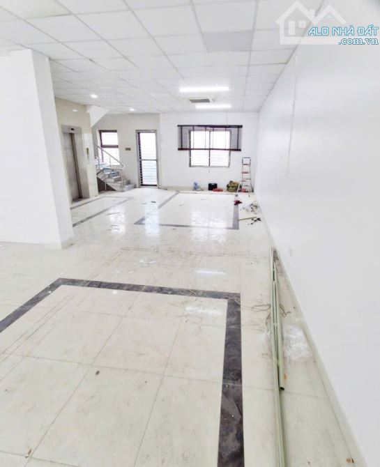 Cho thuê nhà LK Vũ Trọng Khánh. DT 97m2, 6 tầng thông sàn, thang máy, điều hòa - 2