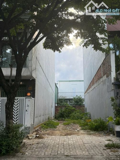 Cần bán cặp đất đường Đinh Đạt. Sát góc. Cách Vương Thừa Vũ vài bước chân - 2