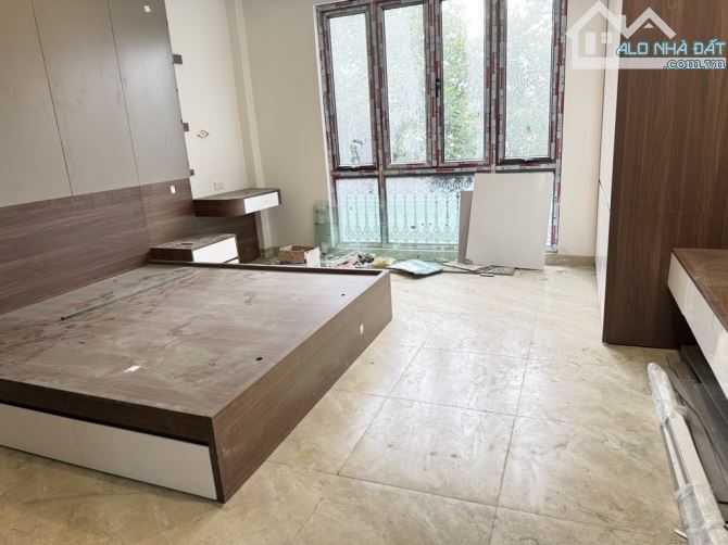 Nguyễn Đức Cảnh - thông Lương Khánh Thiện - Tân Mai    5 Tầng Mới Đẹp - Mặt Ngõ Thông - - 2