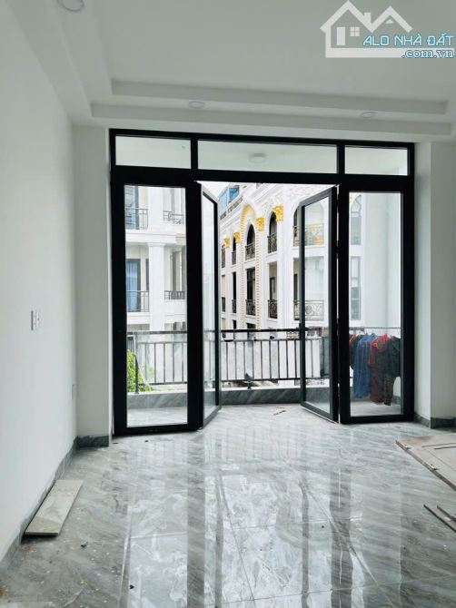 Mặt tiền kinh doanh 6 tầng  Nguyễn Bỉnh Khiêm  Phường 1  Gò Vấp  4x16m  Giá 16.5 tỷ - 2