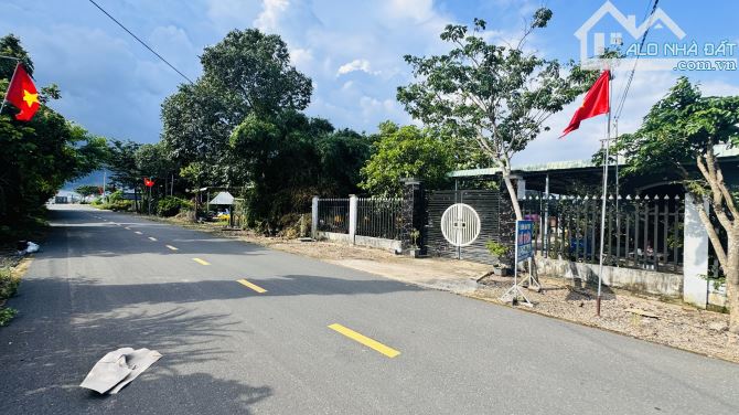 Sát QL55 Xã Đất Đỏ cách biển 10p 2000m2 có 100tc giá 5tỷ - 2