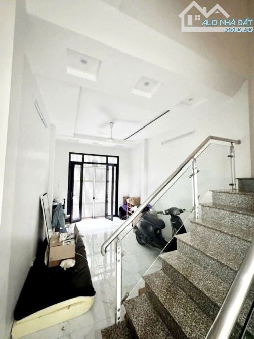 Cắt Lỗ Cần Bán Gấp Nhà 5T Vĩnh Khang , 53M2,Nhỉnh 6,6ty, 20m ra đường ngọc hồi 30m - 2
