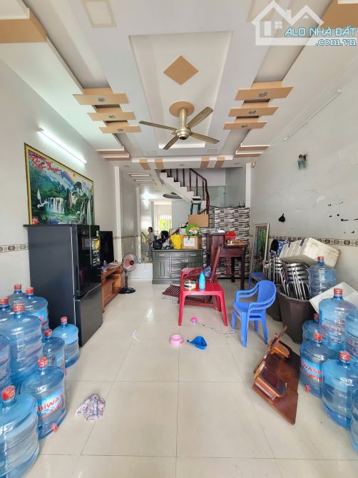 4,5Tỷ TL🔥Bán nhà 1 trệt 2 lầu KDC gần Trung Tâm Y Tế Dĩ An, p.Tân Đông Hiệp, Tp.Dĩ An - 2