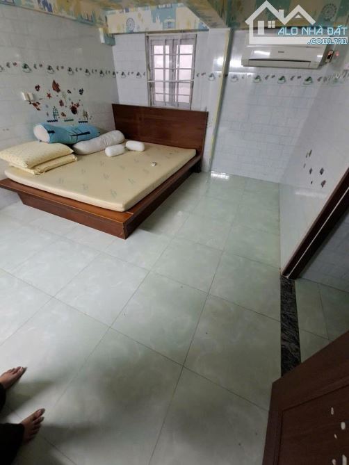 HẺM 5M THÔNG TRƯỜNG CHINH, Q.12-  3 TẦNG 7PN, 7WC - 6.3x15 - KDC AN NINH GẦN CHỢ - NHỈNH - 2