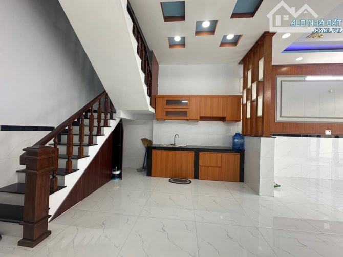 Bán nhà 3PN mới xây ấp tràm lạc, gần ngã 3 Mỹ Hạnh, đường chuẩn bị lên nhựa - 2