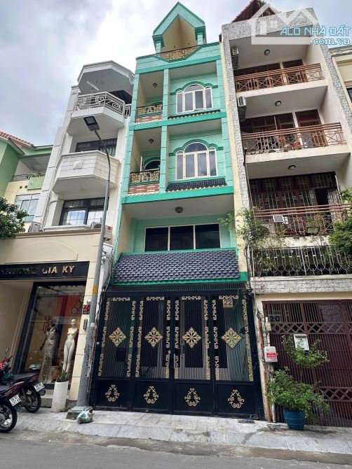 Bán nhanh MT Số 22 Đặng Dung Quận 1 ( 4 x15m) 5 lầu mới đẹp Giá: 21.5 Tỷ.