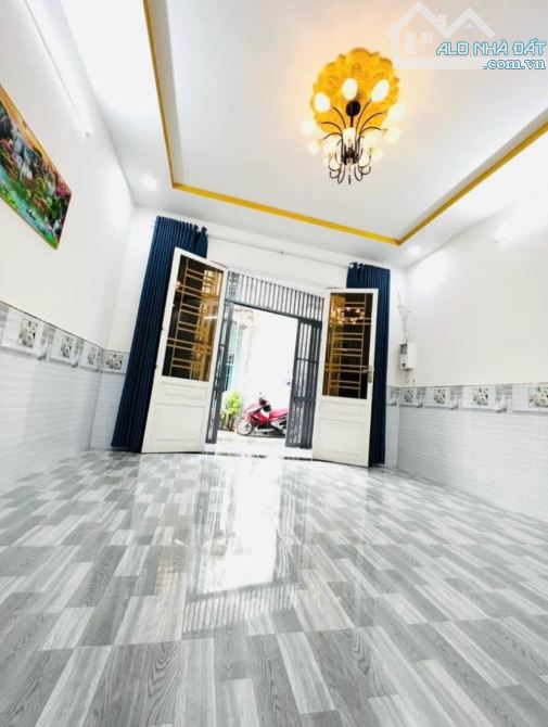 Bán gấp căn nhà ở Hóc Môn 119m2 giá 860 triệu sổ hồng riêng - 2