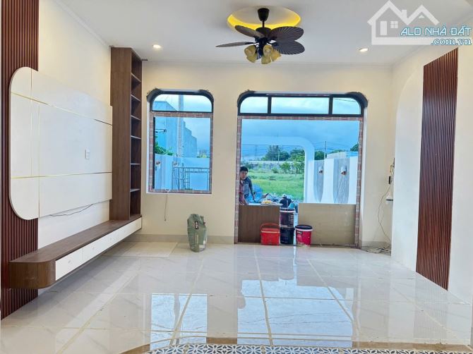 ✨ BÁN NHÀ ĐẸP – GIÁ CHỈ 1,35 TỶ ✨ 📍 Vị trí: Phường Bình Thuận – TP. Phan Thiết - 2