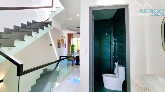 CẦN BÁN CĂN NHÀ 3 TẦNG NGAY HẺM CÙ CHÍNH LAN - 2
