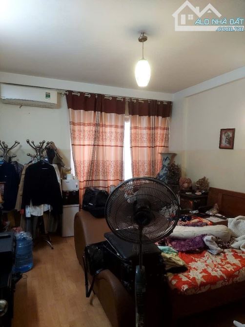 Ngọc Khánh, 38m, 3ngủ, Mặt tiền rộng, Ngõ thông gần phố, Nhà đẹp ở luôn, Sổ vuông vắn - 2