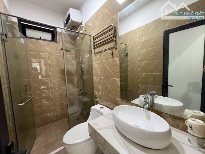 OTO gần, sát phố Ngọc Lâm 36m x 5T Nhỉnh 7tỷ Có TL - 1