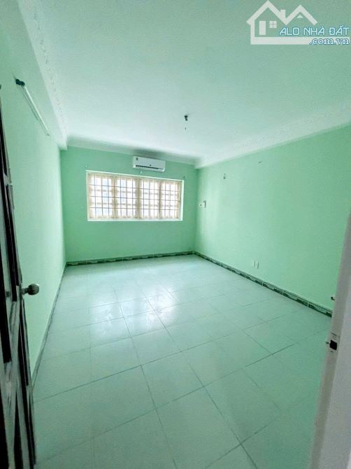 Nhà 3 Lầu (3PN, 3WC), 659/3A Bà Hạt - P.6 - Q.10 - 2