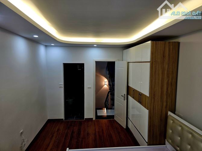 DƯƠNG QUẢNG HÀM – 31/34M² – 5 TẦNG – MT 3.3M – 8.8 TỶ - 2