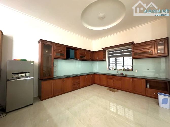 ❤️ KHÔNG CÓ CĂN THỨ 2 – BÁN NHÀ 4 TẦNG VIEW BIỂN – NGANG KHỦNG 12,85M – GARA Ô TÔ - 2