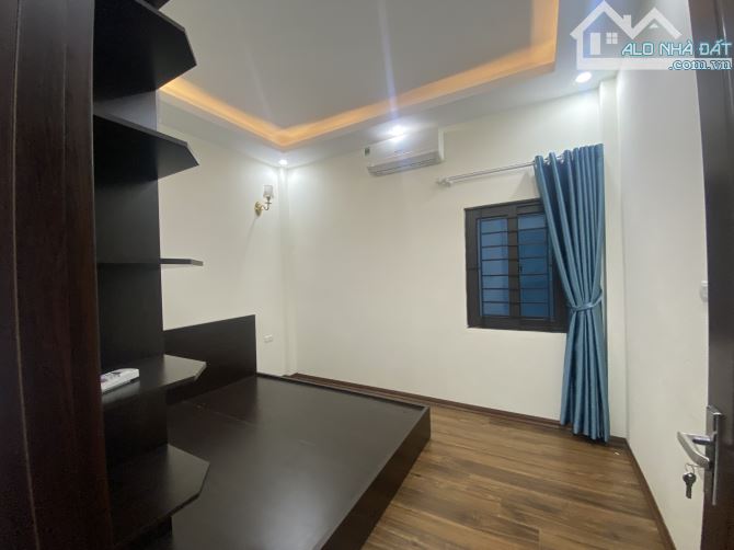 **BÁN NHANH – NHÀ 4,5 TẦNG ĐẸP – BẮC TỪ LIÊM – FULL NỘI THẤT – GẦN GA METRO NHỔN - 2