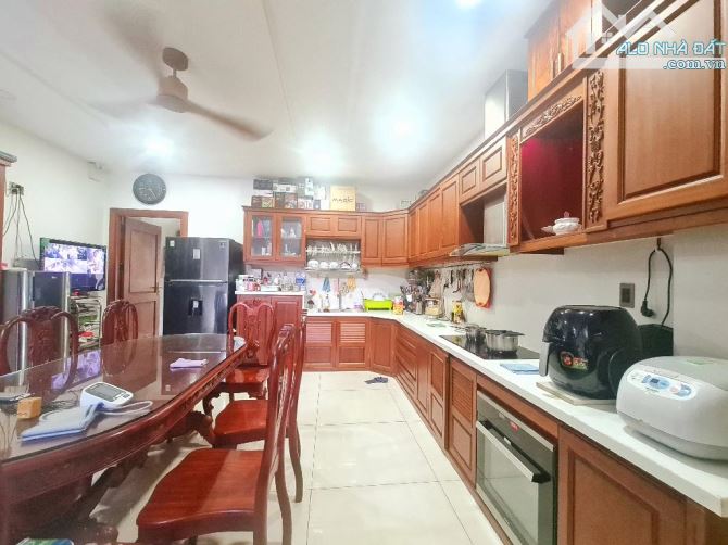 Bán nhà mặt tiền 5 tầng, Mizuki Park giáp Q7, tặng nội thất 3 tỷ, Bình Chánh  Lh - 2