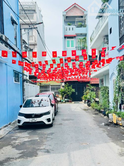 Bán CHDV Hẻm 8m – HĐT 35 Triệu/Th– Đ Phạm Văn Chiêu, P14, – DT 4x17M-4 Lầu giá 7,9 tỷ TL - 2