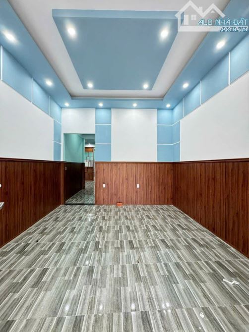 CCG bán gấp căn nhà cấp 4, SHR, 140,7m2, Tân Phú Trung, Giá 930 Triệu. - 2