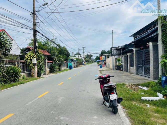 GIA ĐÌNH TÔI KẸT TIỀN CẦN BÁN LỖ GẤP LÔ ĐẤT 2MT NHỮ TIẾN HIẾN - TT CỦ CHI 200m2 GIÁ 470TR - 2