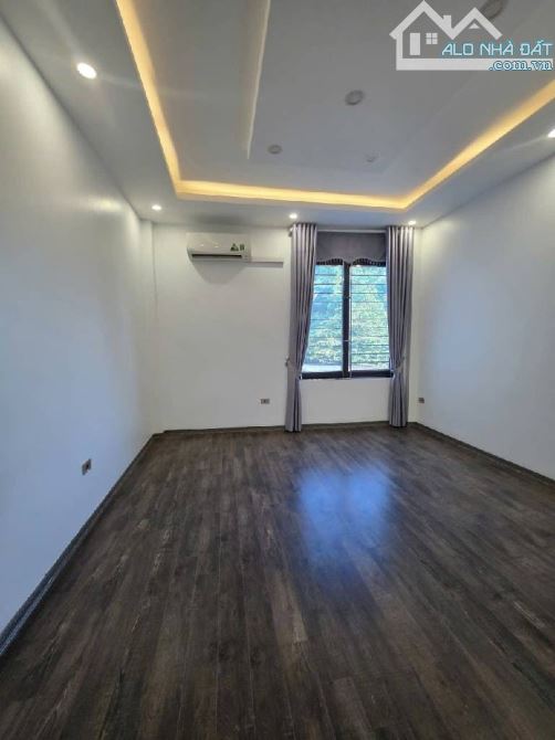 Nhà mặt phố đức giang kinh doanh 5 tầng - 2