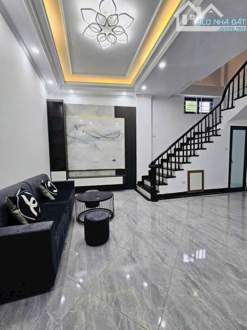 CẦN TIỀN BÁN GẤP NHÀ ĐẠI TỪ – HOÀNG MAI -31M x 5T -LÔ GÓC 2 MẶT THOÁNG – 6.59 Tỷ - 2