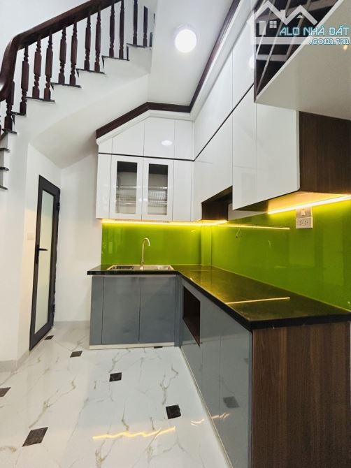 YÊN HOÀ - CẦU GIẤY - 34M x 5 TẦNG - MT 4.1m - CĂN GÓC - FULL ĐỒ - NHỈNH 7 TỶ - 2