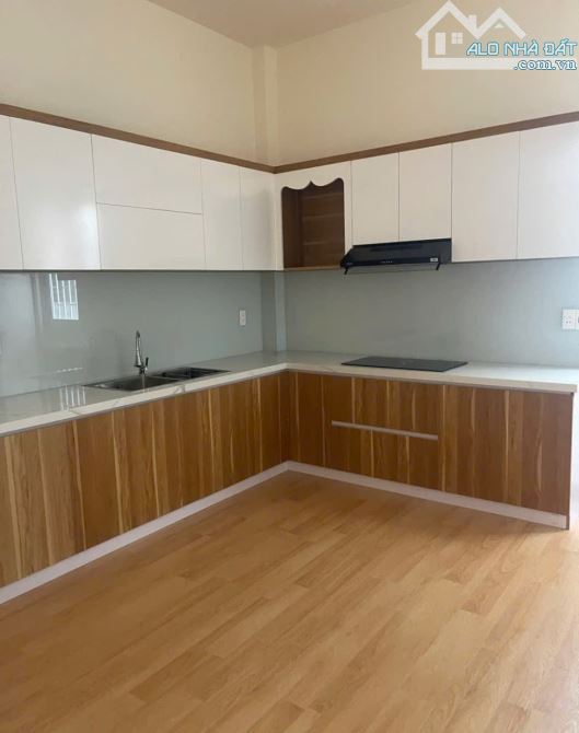 💥 GIÁ TỐT !   BÁN NHÀ 2 TẦNG MẶT TIỀN HOÀNG XUÂN NHỊ – VỊ TRÍ ĐẸP - 2