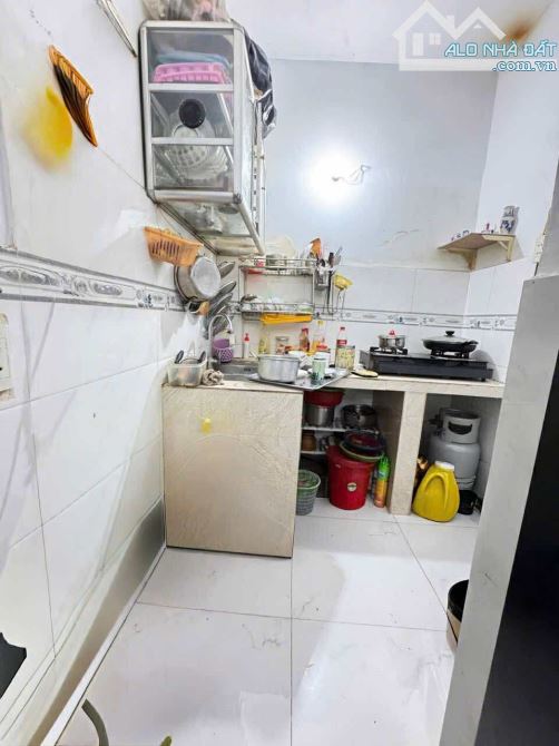 BÁN NHÀ TRƯƠNG THỊ HOA Q12 - 2 TẦNG 35M2 - HẺM THÔNG - 3.05 TỶ. - 2