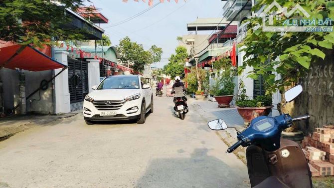 Lô góc mặt đường Lãm Khê , Kiến An - 79m2 ngang 4m - 2