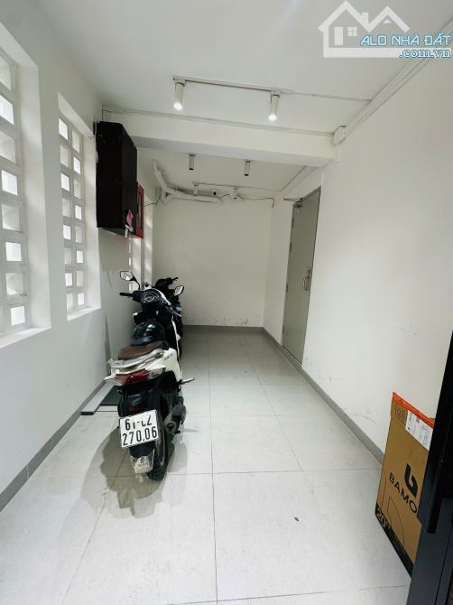CHDV CAO CẤP BÌNH THẠNH – HXH – CÁCH ĐH VĂN LANG 100M – THU NHẬP 60TR/THÁNG - 2