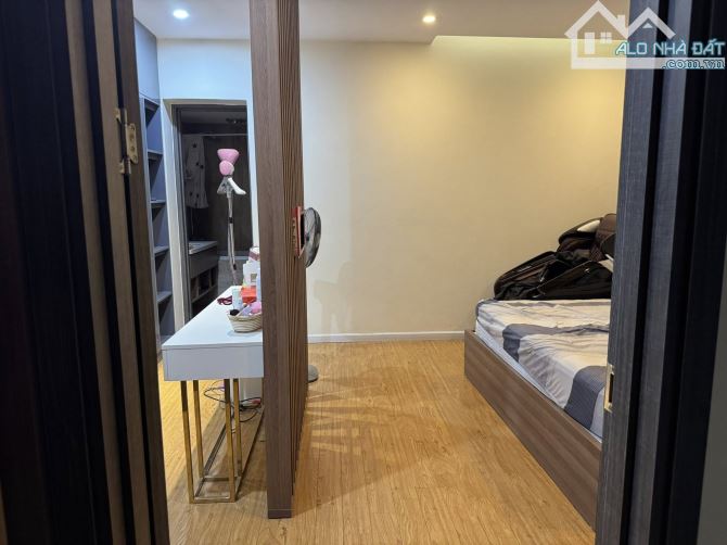 Bán căn hộ chung cư tòa 25T1 Hoàng Đạo Thúy căn 181m 3PN nhà sửa chữa toàn bộ full nội thấ - 2