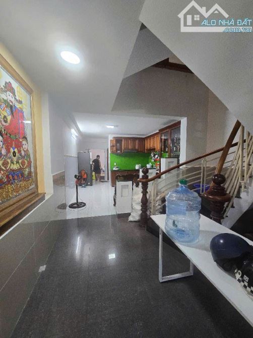 Bán nhà 5 tầng Nguyễn Thị Thập (cách MT 25m); thu nhập 360tr/năm; pháp lý chuẩn - 2