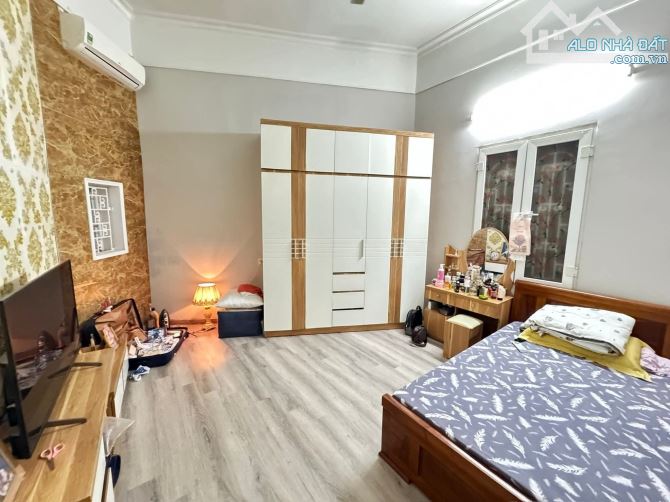 Bán nhà Cầu Giấy, 60m2, 6 tầng, ô tô gần, ngõ thông, 15 tỷ - 2