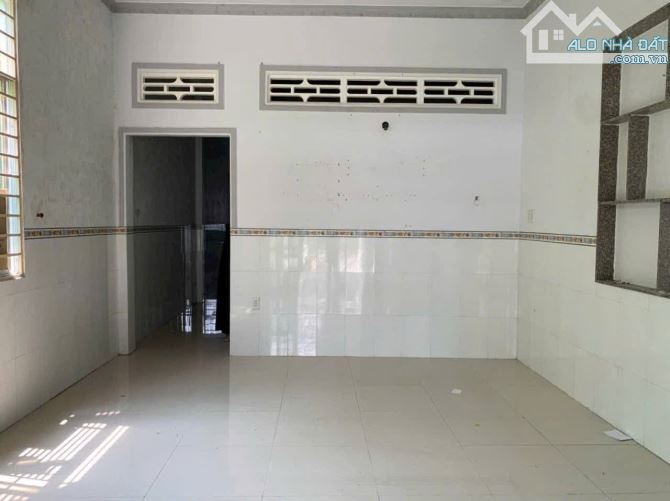 Bán gấp căn nhà cấp 4 ở 1/ Đ. Trần Thị Bốc, Hóc Môn 88m2 , sổ hồng riêng  giá 820tr - 2