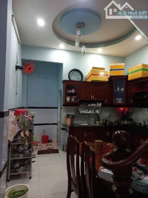 KẾ MẶT TIỀN  ĐƯỜNG SỐ 8- BÌNH HƯNG HOÀ B- BÌNH TÂN -DT: 4*14M- 5 TỶ 2 - 2