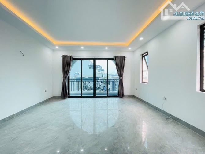 NHÀ MỚI 7 TẦNG THANG MÁY - MẶT TIỀN RỘNG - NHỈNH 12 TỶ – LÔ GÓC 2 MẶT THOÁNG – KIM GIANG - 2