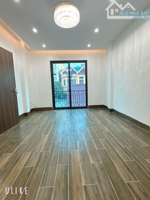 MẶT PHỐ Ô TÔ KINH DOANH NGÀY ĐÊM TRUNG KÍNH CẦU GIẤY 87M x 5 tầng MT 5,4m : 48,8 tỷ - 2